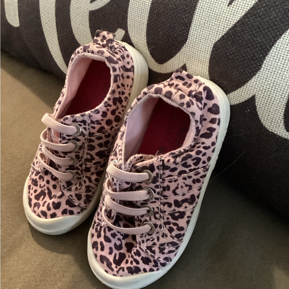 Leopard Print Toddler Shoes sz 7.